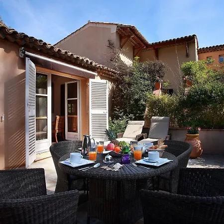 La Tartane 圣特罗佩