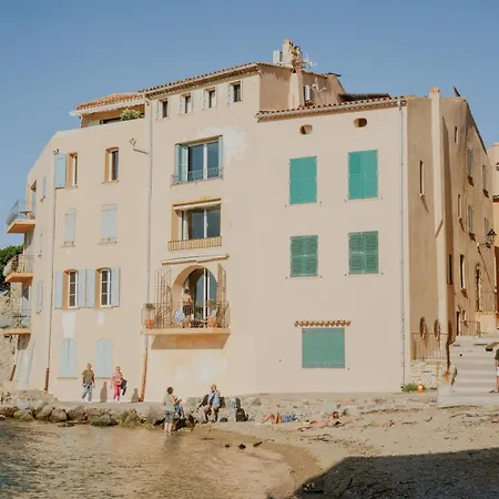 La Tartane Hotel