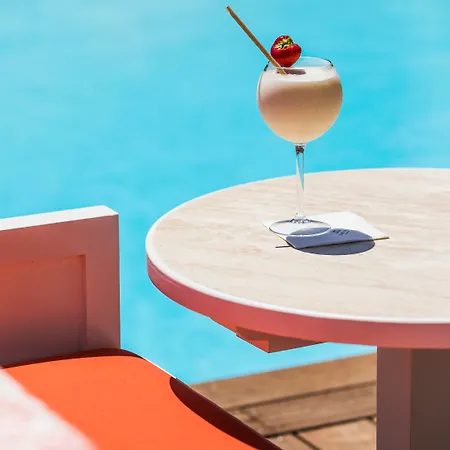 Hotel La Tartane Saint-Tropez
