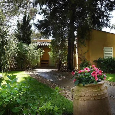 La Tartane Отель 5*
