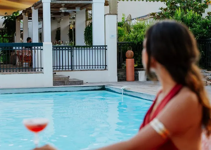 La Tartane فندق سان تروبيه